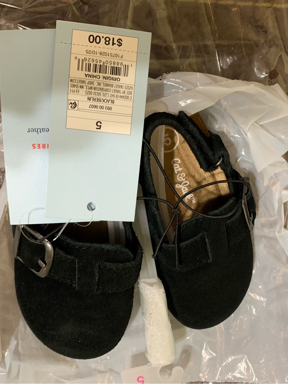 Cat & Jack NWT’s baby’s size 5 black suede leather shoes w/velcro strap